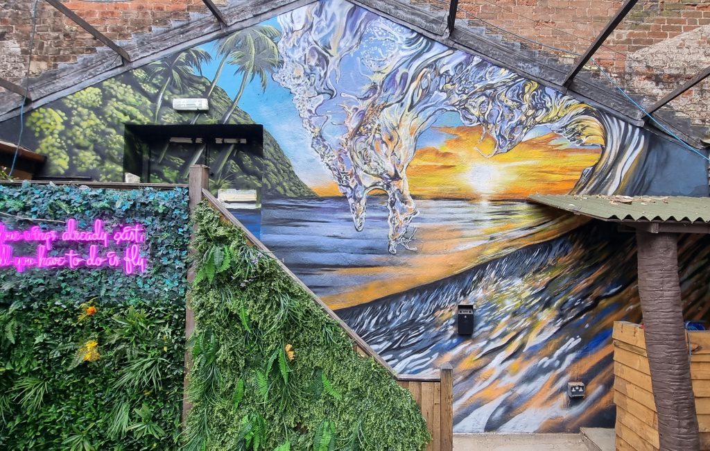 tropical wave pub mural by urban gypset